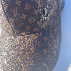 Louis Vuitton Monogram Hat One Size Fits Most